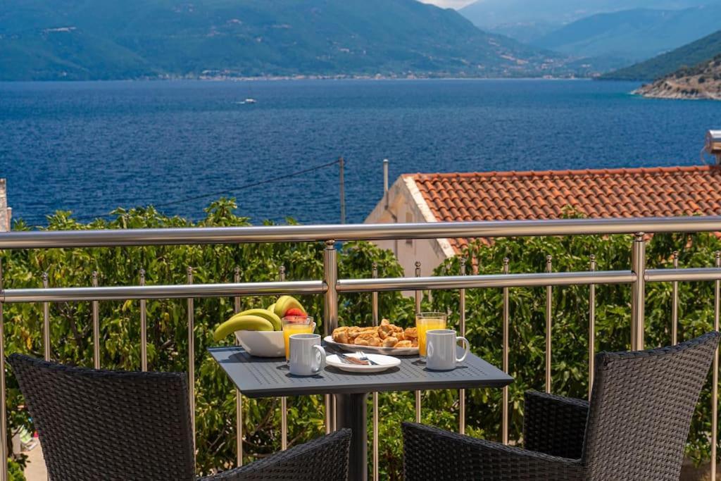 Maritina'S Apartments Amazing Sea View Agia Efimia Exteriör bild